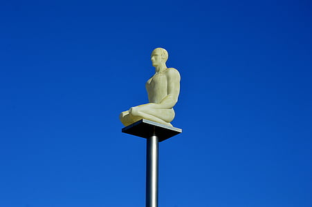 statut, place masséna, Nice côte d’Azur, méditation