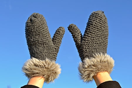 mitaines, gants, tricotés, pels, ciel bleu, hiver, vêtements d’hiver