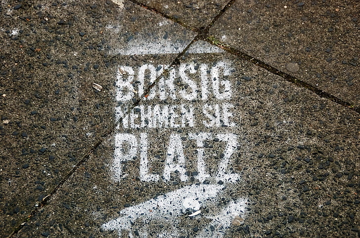 Dortmund, espai, sobre, centre de Dortmund, pintura de carrer, futbol, carretera