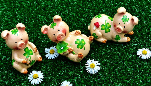 lucky pig, figures, cute, luck, shamrocks, lucky charm, piglet