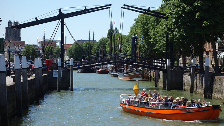 Dordrecht, crucero, barco, canal, agua, Países Bajos, Holanda
