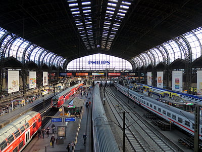Główny dworzec kolejowy w, Hamburg, ruch kolejowy, platformy, gleise, pociągów, Stacja kolejowa