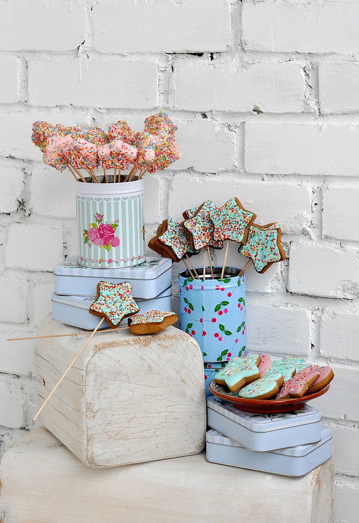 shabby chic, gingerbread, cans, indoors, no people, multi colored, cupcake
