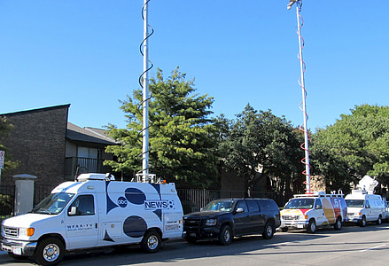 antenna, news, vehicles, antennae, broadcast, broadcasting, reporting