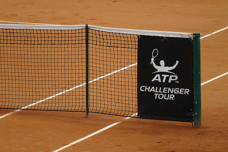 Lapangan tanah liat, Lapangan Tenis, bersih, ATP, Challenger tour