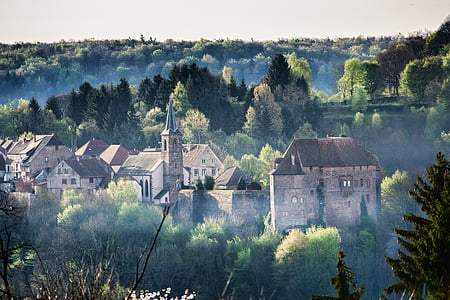 Zamek, wieś, Alzacja, Francja