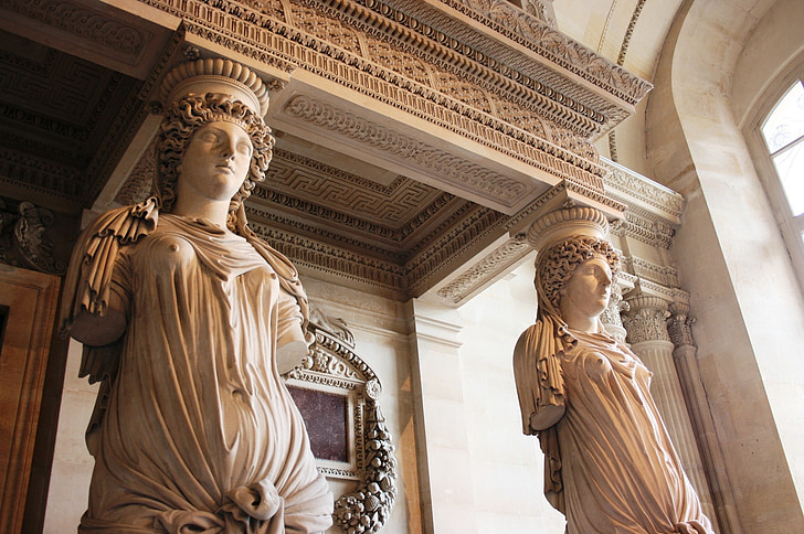 kariatidák, szobrászat, Louvre