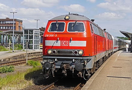 IC à westerland, Husum, Hbf, plan de, IC, traction diesel, double traction