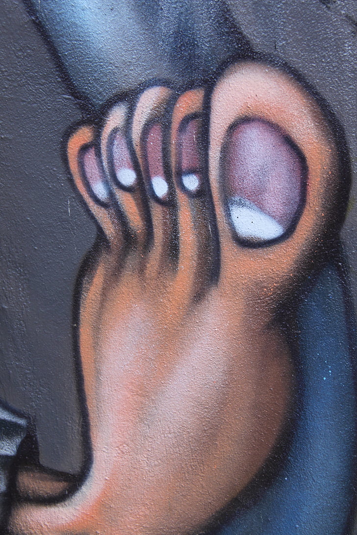 toes, grafitti, street art, berlin, germany, wall, play