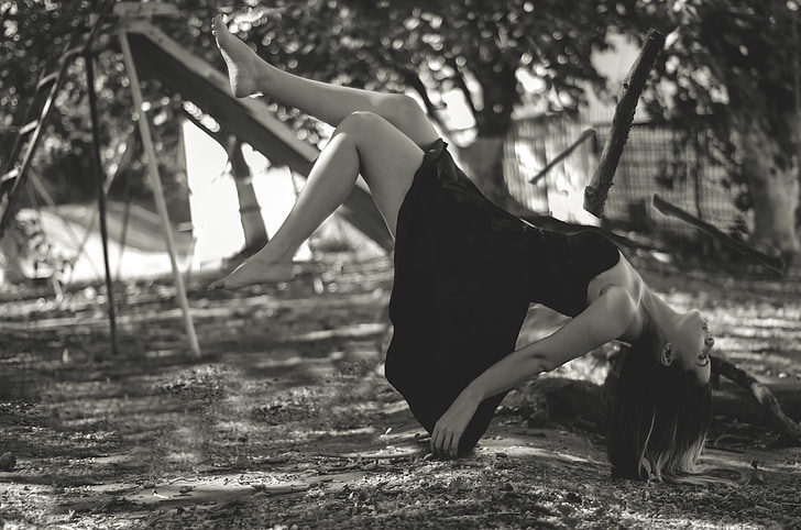 women, levitation, in the air, falling down, flight, photography, model