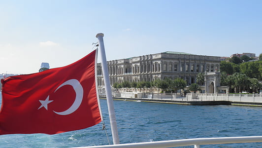 Turquie, Bosphore, drapeau turc