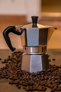 kavos, arbata, seno kavos virimo aparatas, senųjų Italijos kavos aparatas, padaryti kavos, Italija, pusryčiai