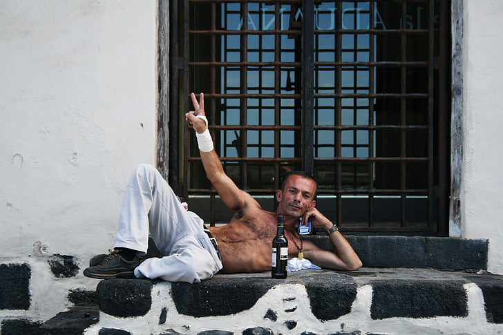Tenerife, evsiz bir adam, bira, Barış, Erkekler, insanlar, Erkek
