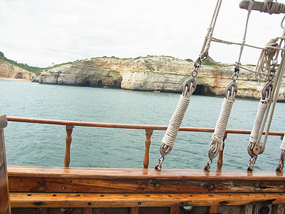 Portugalsko, Algarve, skalnaté pobřeží, plachetní loď, sabta bernarda, Já?, námořní plavidla
