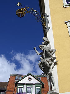 Gasthof korony, rynku dzieci Ravensburger, Rzeźba, hauseck, dziecko, Sługa, proboszcz