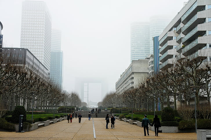 Paryż, Francja, fasada, Architektura, La defense, mgła, ludzie