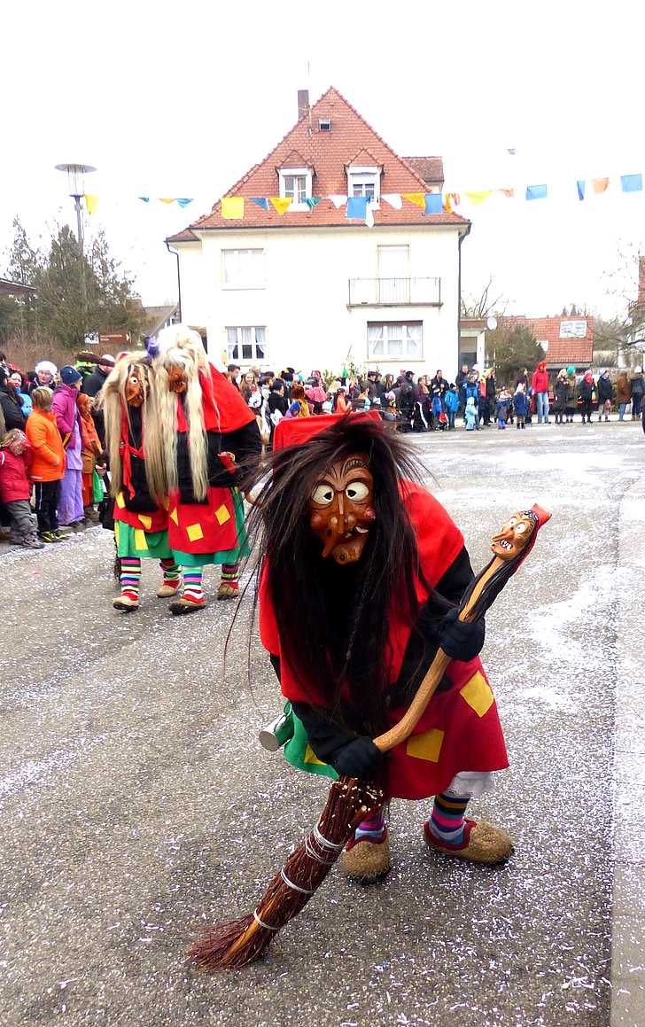 strassenfasnet, wooden mask, straw shoes, the witch