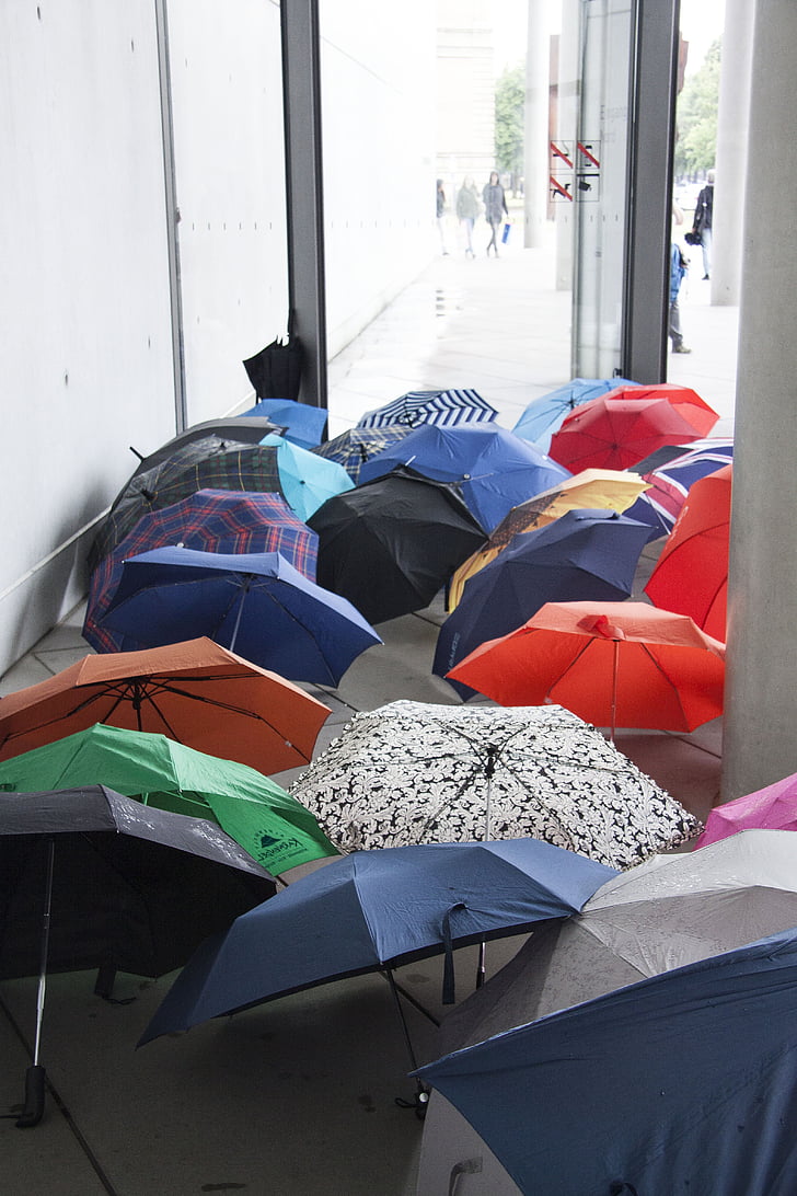 paraplu 's, uitgerekt, weer, regenachtig weer, kleurrijke