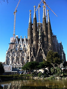 Sagrada familia, kostol, ráno, Barcelona, Španielsko, Gaudí arcjitecture, Gothic štýl