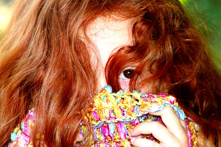 Tüdruk, punased juuksed, peidetud, portree