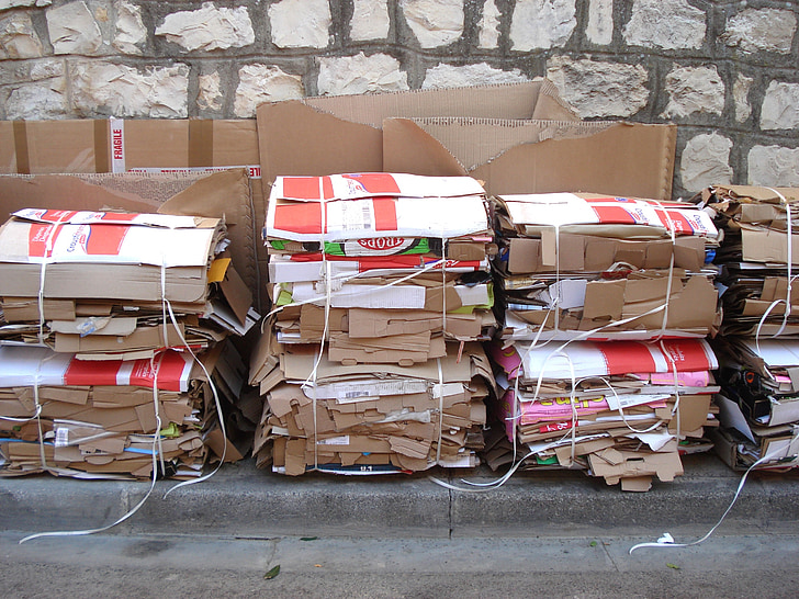 cajas de cartón, reciclaje, pared