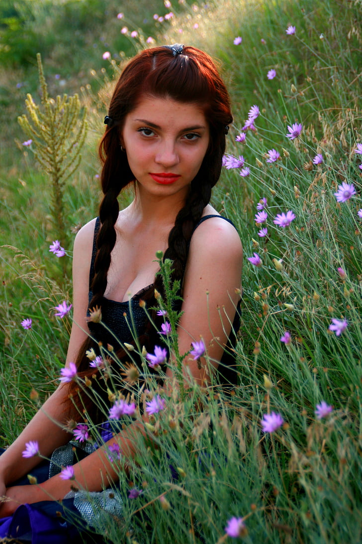 lány, virágok, MOV, a mező, fonott haj, nyári, portré