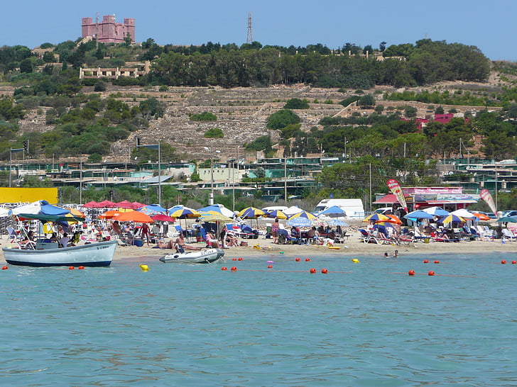 malta Mellieha bay, Mellieha, Matla, pláž, Malta beach