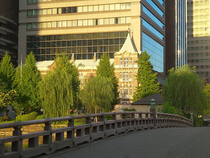 Japon, Tokyo, traditionnel, pont, moderne, arrière-plan, bâtiments