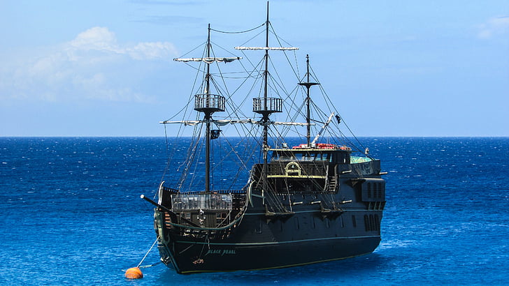 Cypern, Cavo greko, kryssningsfartyg, turism, Leisure, piratskepp, blå