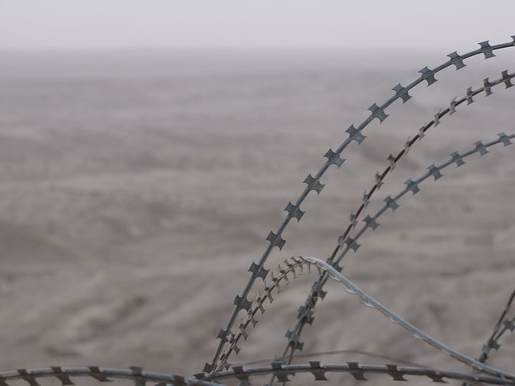 c-wire, Konstantin wire, Constantino wire, piggtråd, Irak, ørkenen, sikkerhet