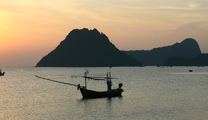 alone, peaceful morning, boat, sunrise, water, restful, peace