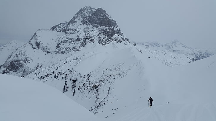 backcountry lyžování, dobrodružství, Aries stone, Allgäuské Alpy, Kleinwalsertal, sníh, Zimní sporty