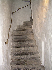 escadas, íngreme, pedra, ascensão, corrimão, velho, gradualmente