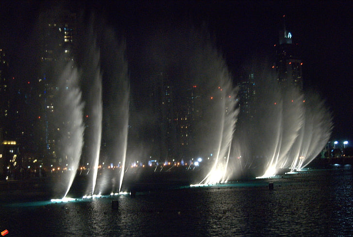 fontein, water, Fountain city, decoratieve fonteinen, Dubai, verlichting, het platform