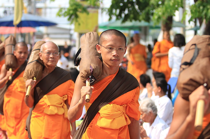 buddyści, Zakonnicy, Buddyzm, pieszo, pomarańczowy, szaty, Tajski
