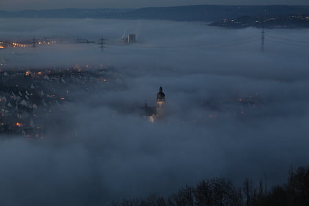 Koblenz, forteresse, photographie de nuit