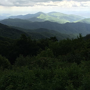 Чёрные горы Северной Каролины, горный пейзаж, горный хребет, лес, деревья, пейзаж, Открытый