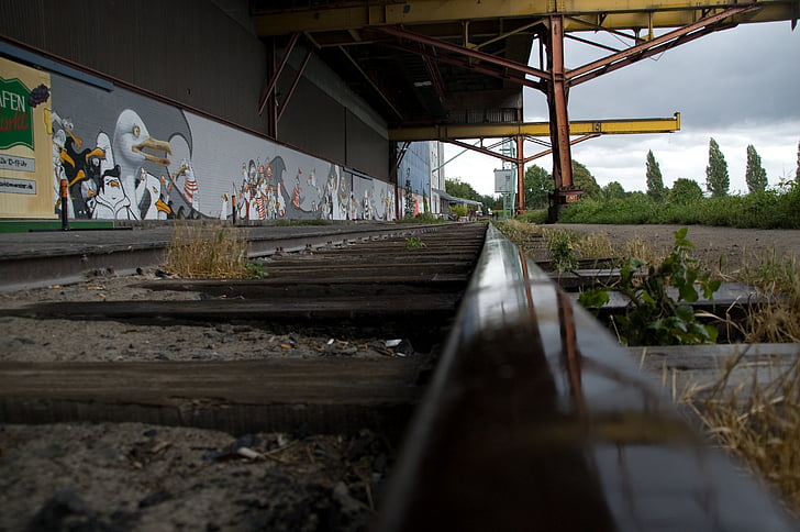 přístav, sledování, zrcadlení, graffiti