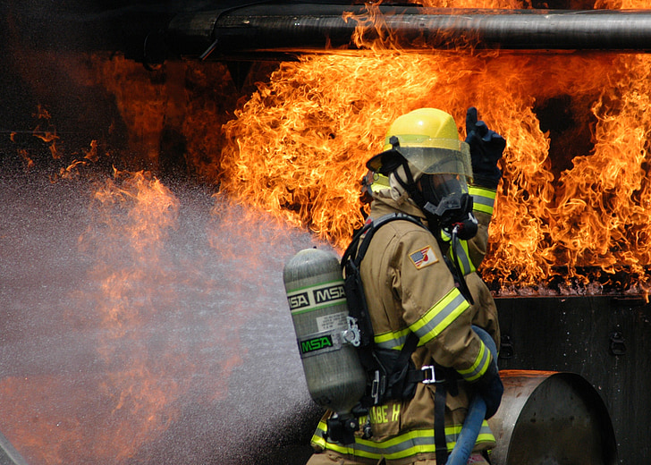 vatrogasac, trening, vatra simulacija aviona, plamen, vruće, topline, opasno