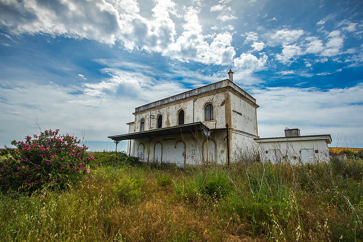 edifici abandonat, estació de tren, país, Serpa, Portugal, núvol - cel, cel