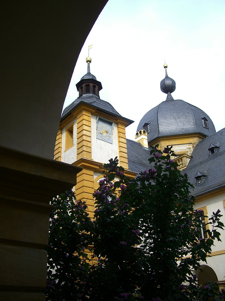 a Schloss seehof, Memmelsdorf, Gateway arch views, Spire, hood-torony