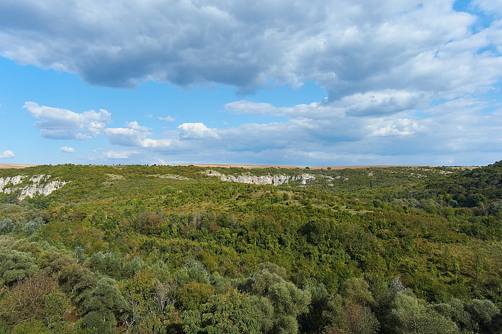 Ivanovo, doğal park, Rusçuk lom, kayalar, Orman