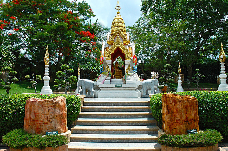 Schrein, Gottheit, Pattaya, Thailand