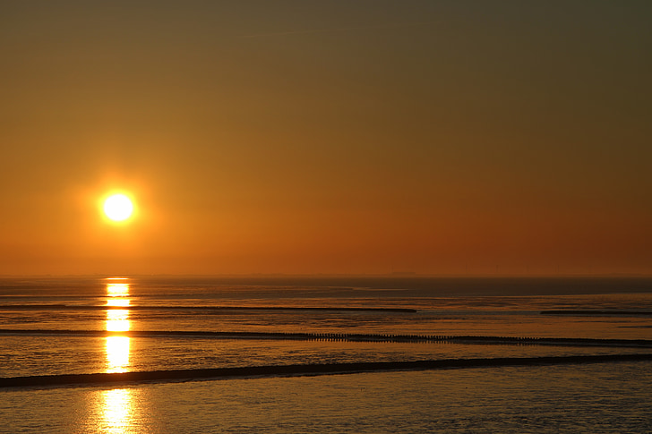 ηλιοβασίλεμα, στη θάλασσα Wadden, Βόρεια θάλασσα, Βατ, βραδινό ουρανό, Nordfriesland, abendstimmung