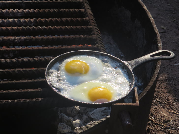 cắm trại, quả trứng, Bữa sáng, hoạt động ngoài trời, thực phẩm, nấu ăn, lòng đỏ trứng