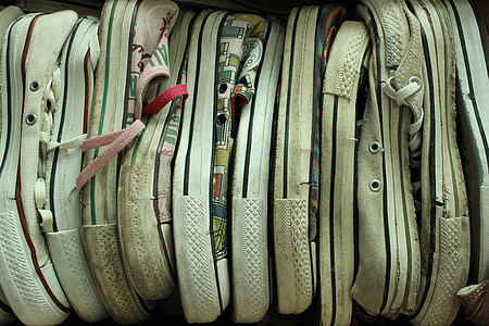 Converse, lenkkarit, saappaat, kengät, conversky, vanhat kengät