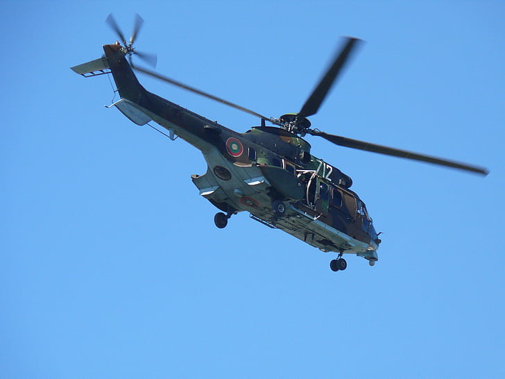 helikopter, naoružanje, Bugarska, Bugarski vojni helikopter, aeromiting