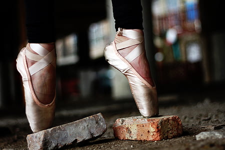 bricks, ballet, shoes, pink, pointed, toes, shoe