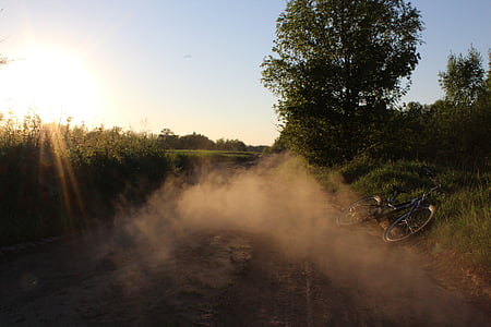 prašina zalazak sunca, bicikl, pijesak, zelenilo