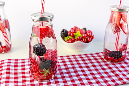 berries, erfrischungsgetränk, drink, healthy, water, raspberries, mint